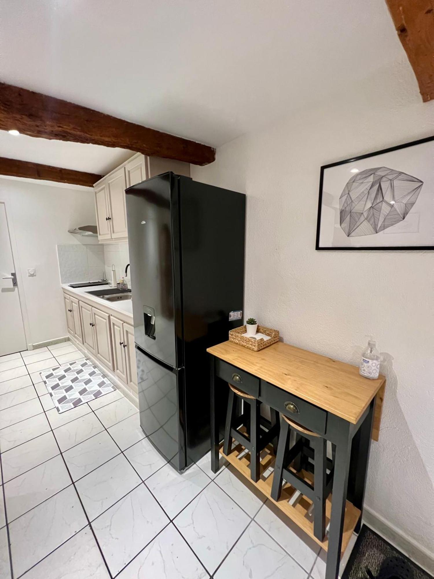Superbe Appartement Neuf Et Cosy En Centre Ville Hyères Екстериор снимка